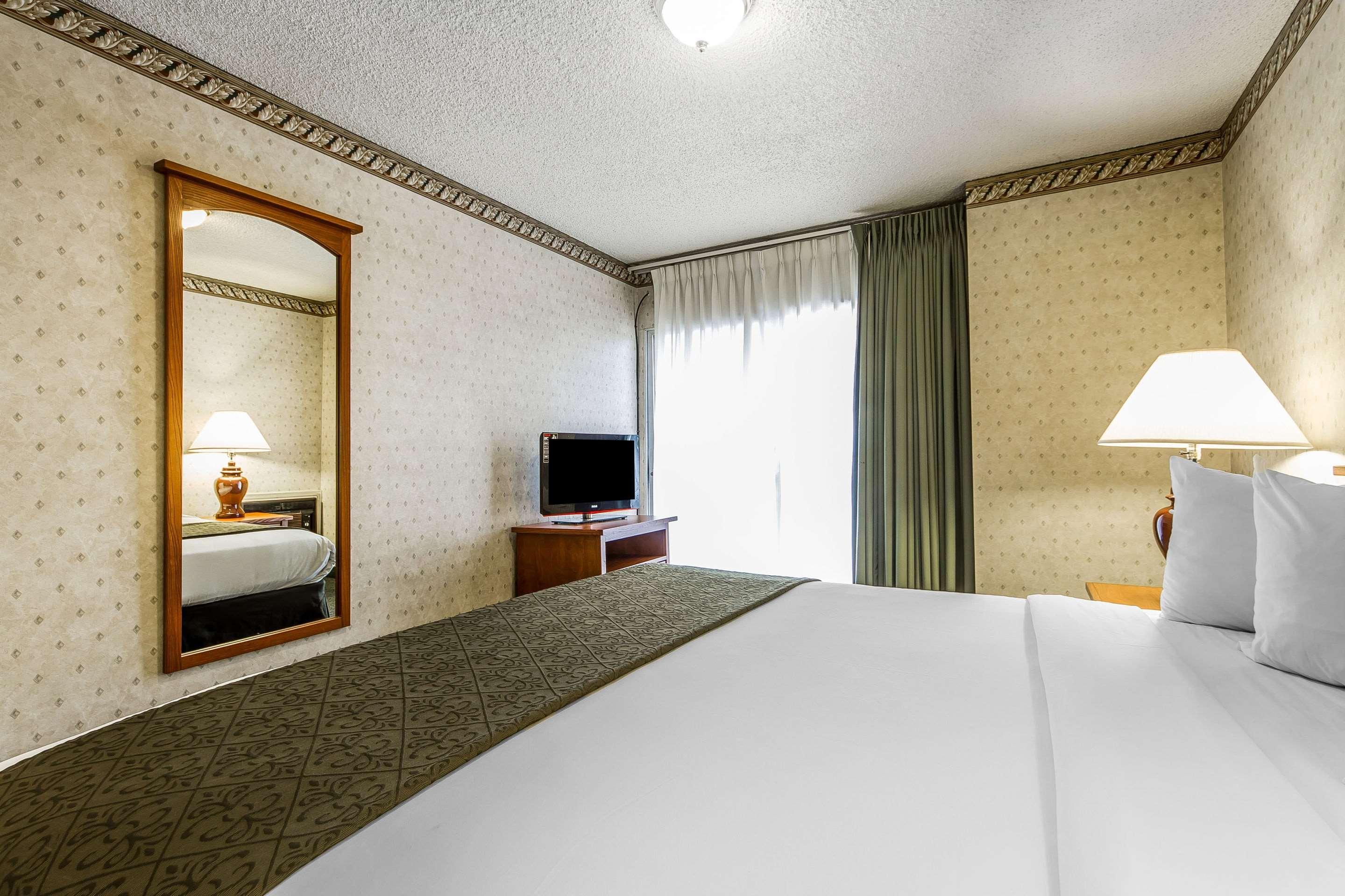 Quality Inn & Suites Silicon Valley Santa Clara Eksteriør bilde